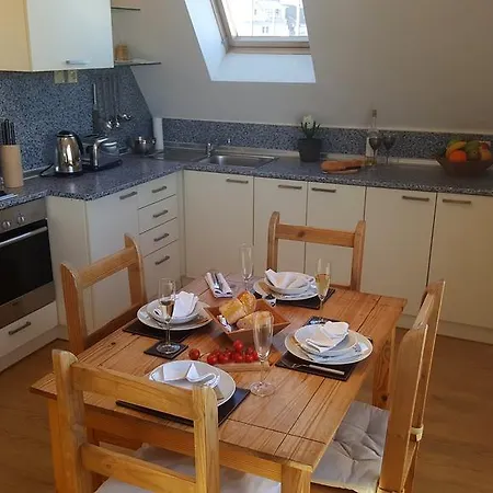 Seaview Apartment